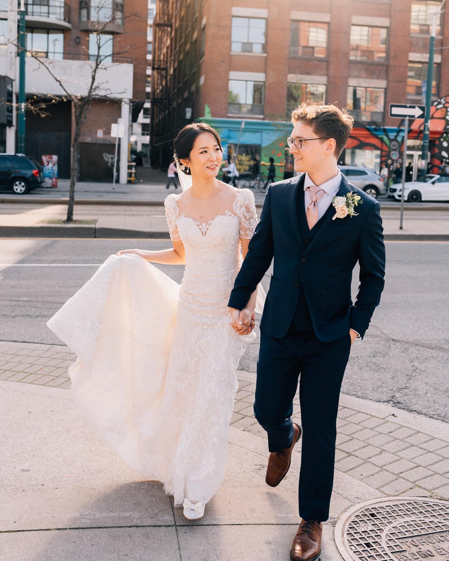 .
.
I had the pleasure of planning H&amp;B&lsquo;s wedding day from start to finish. With most of the guests flying into the city, they desired a small, intimate wedding where people could connect, reunite, party, and have the best night of their liv