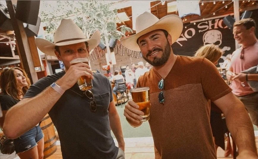 Start your Spencer Crandall pregame early! Grab drinks and dinner at The Deck before heading to his concert at Moonshine Flats!