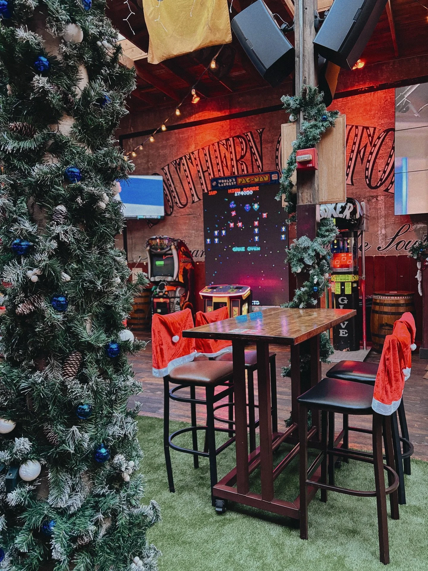 Come jingle &amp; mingle with us at The Deck!🥂❄️🔔 NO COVER all night long!