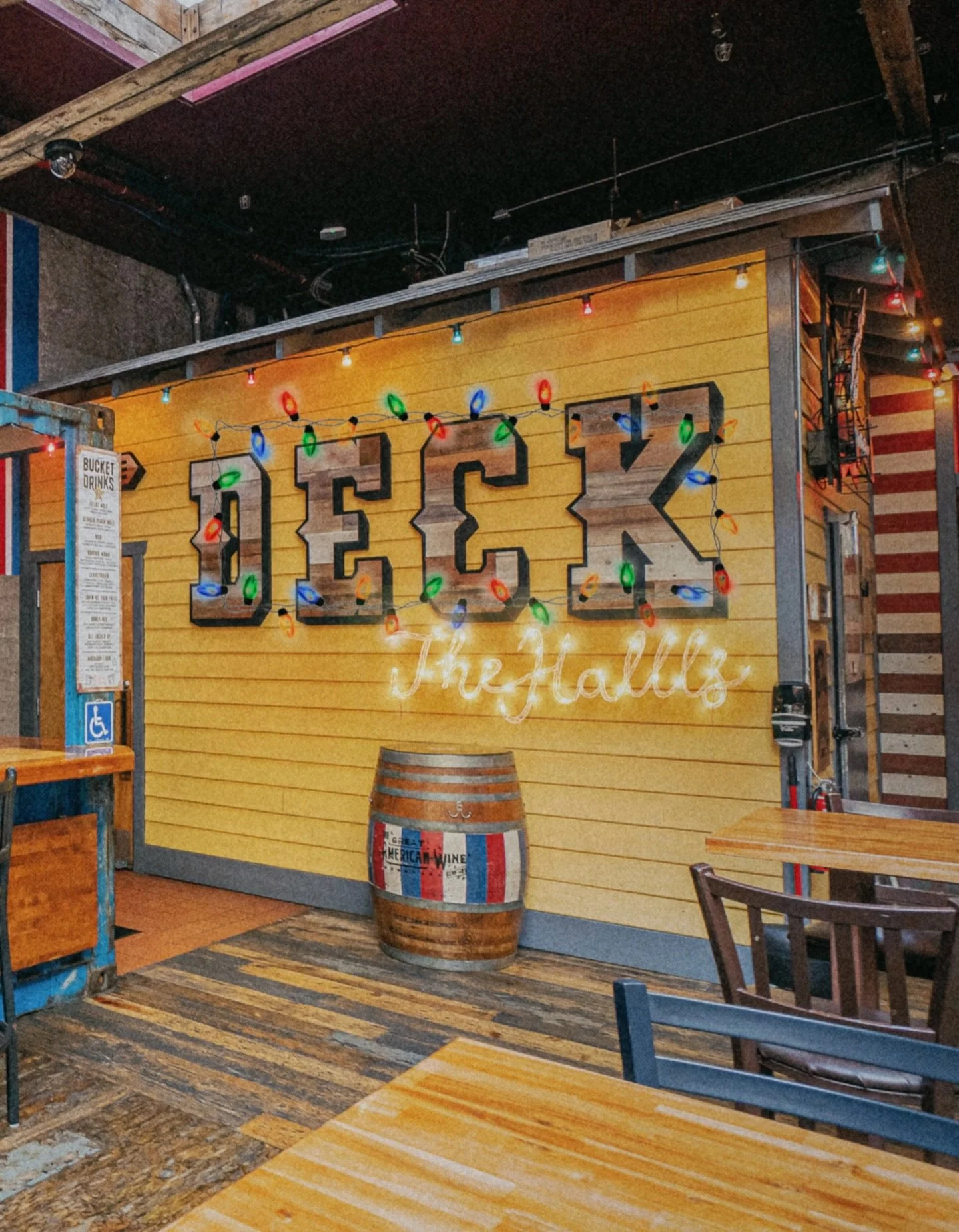 Merry Christmas &amp; Happy Holidays from The Deck! 🎄✨

Missing you already&hellip; but we&rsquo;ll be back soon 😉