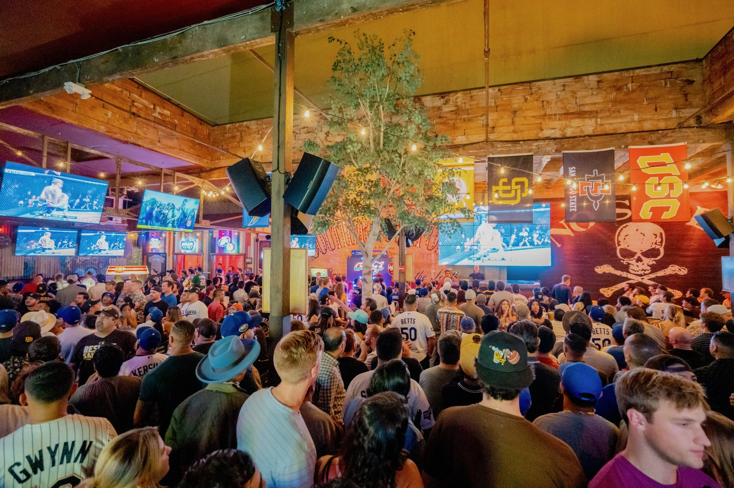 UFC FIGHT NIGHT IS HERE 👊🏼 Don&rsquo;t miss the main event with McGregor vs. Holloway on the big screen. Grab dinner, drinks, and catch all the action at The Deck. NO COVER before 8PM!