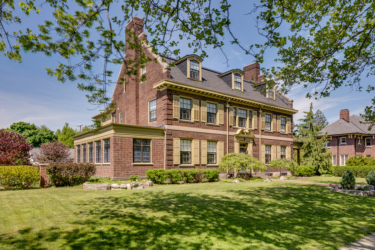 1453 Iroquois Ave-006WEB.jpg