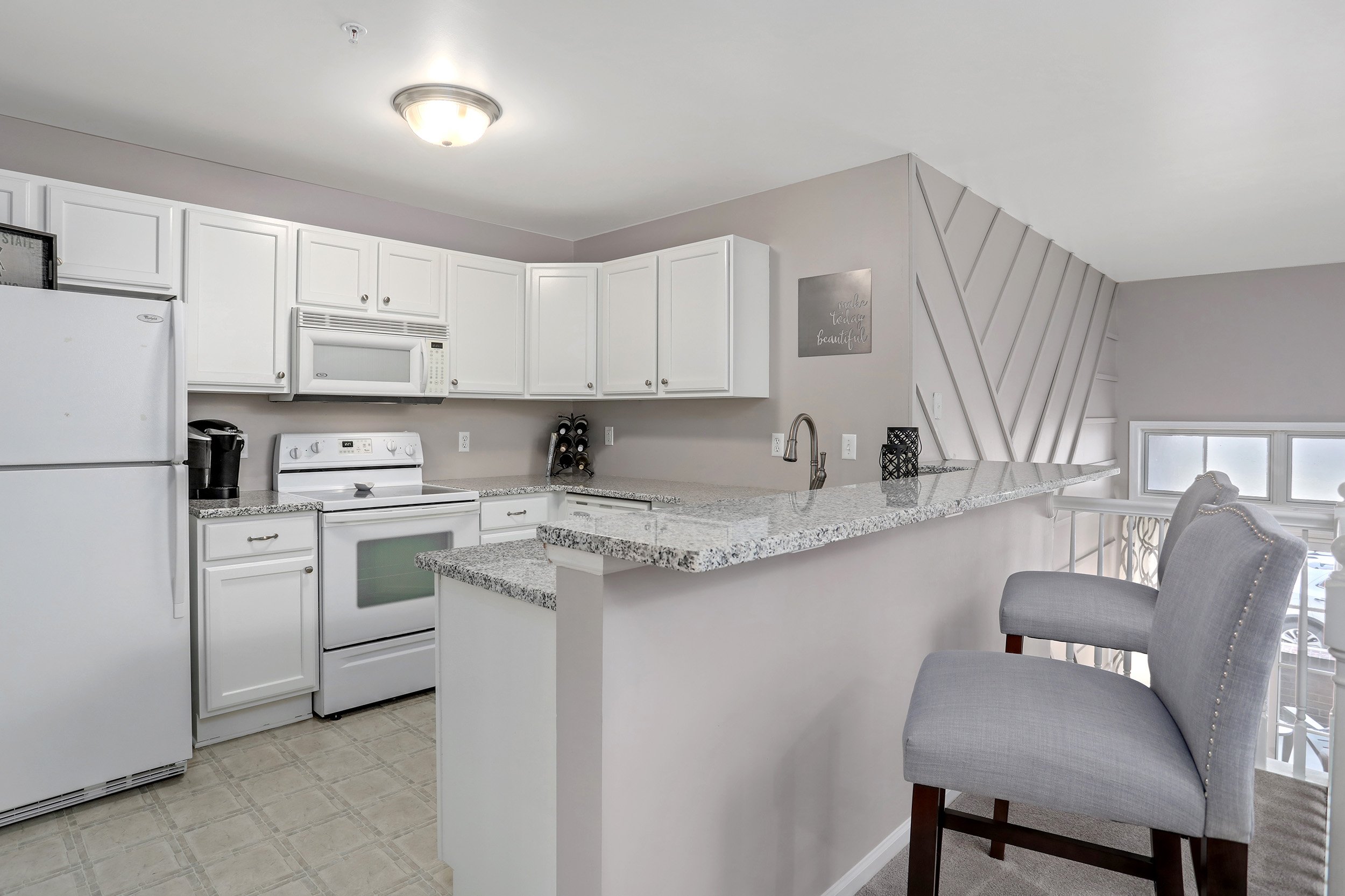  Auburn Hills Real Estate Photography - kitchen 