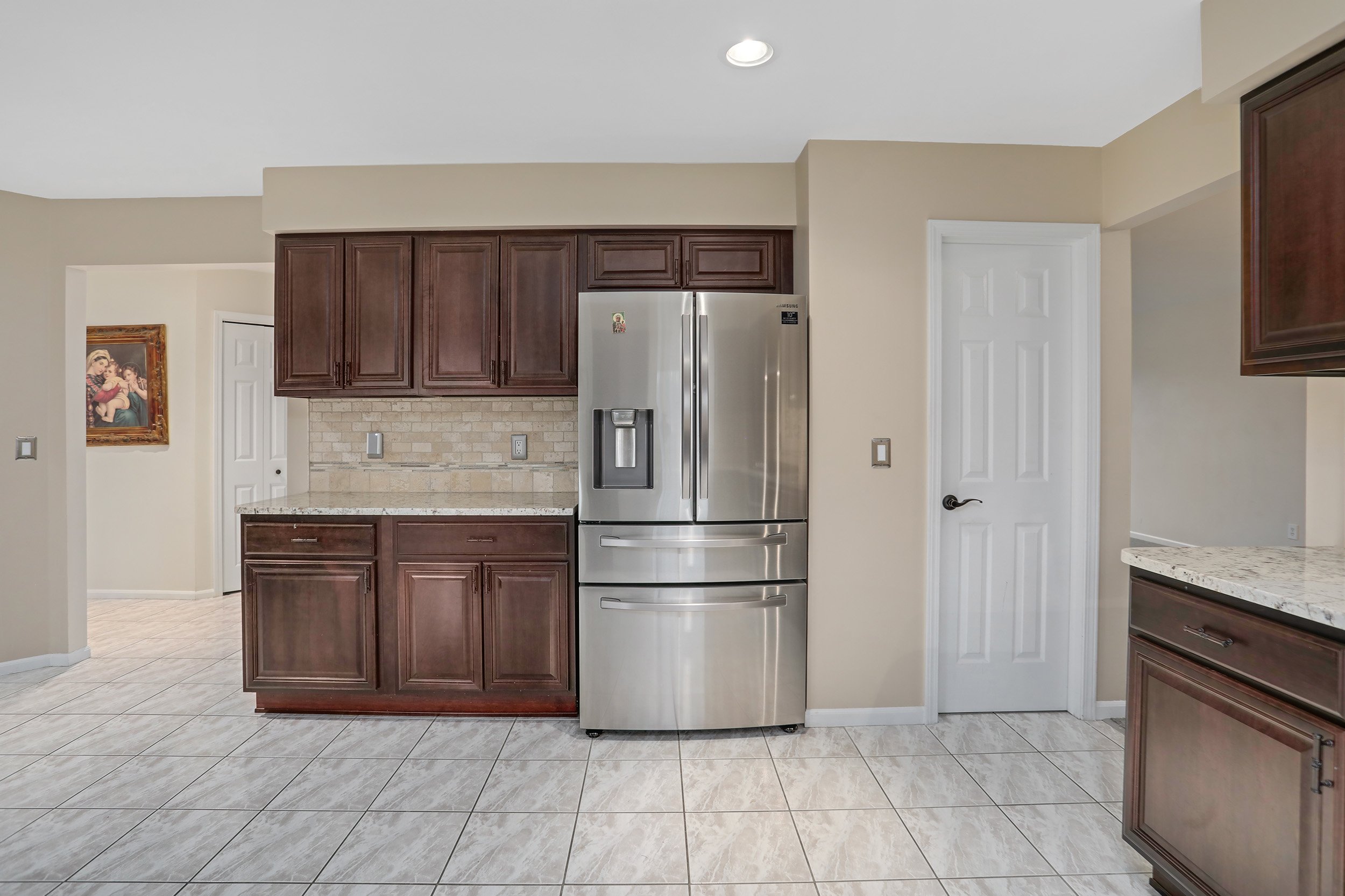  Sterling Heights Real Estate Photography - kitchen detail 