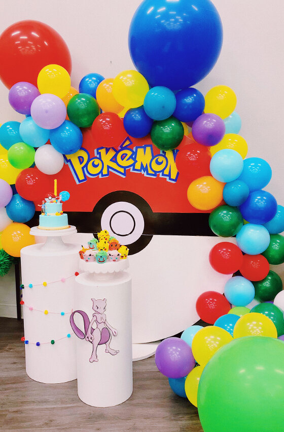 Pokémon Birthday party decoration by premierepartydeco.com