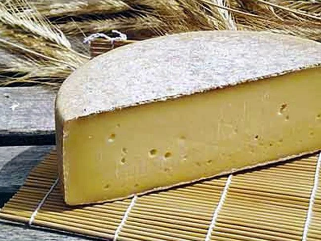 gruyere cheese.jpg