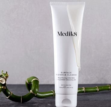Medik8 Surfacing Radiance Cleanse