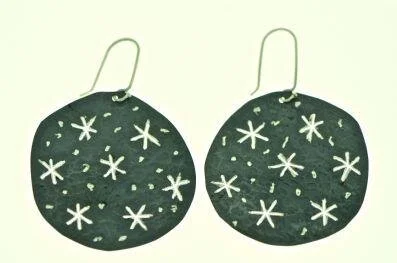 a9080 lge oxd cirlce with stars earring.jpg