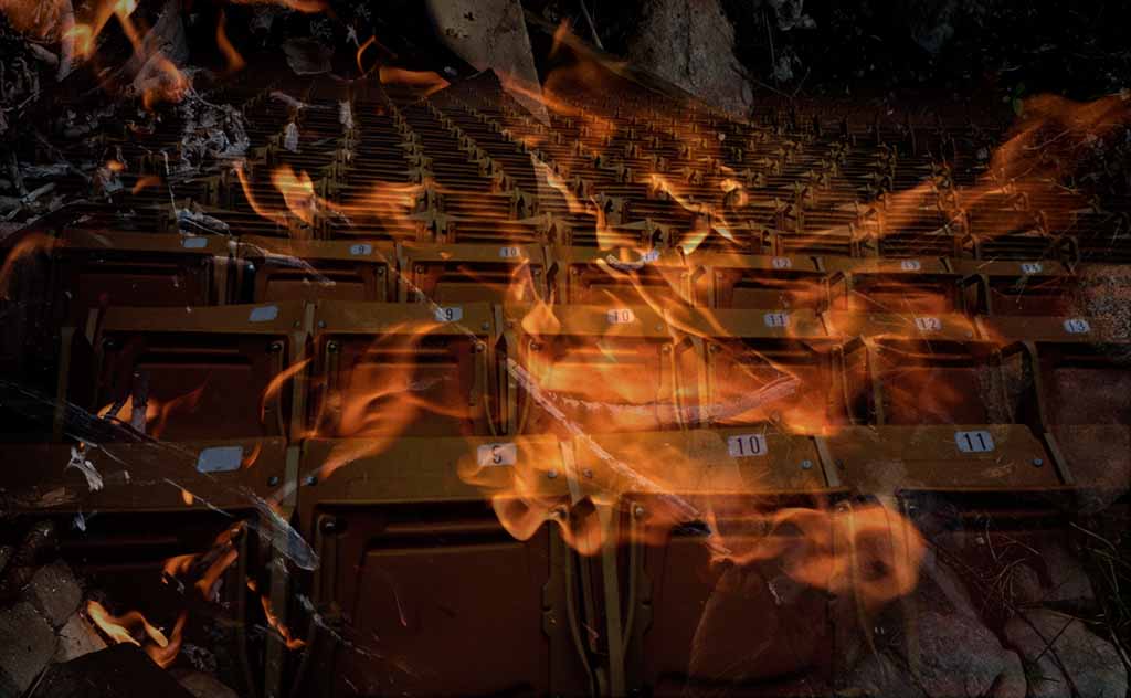 1996-10-20_Bleachers_72_adj_cl2_1024_fire.jpg