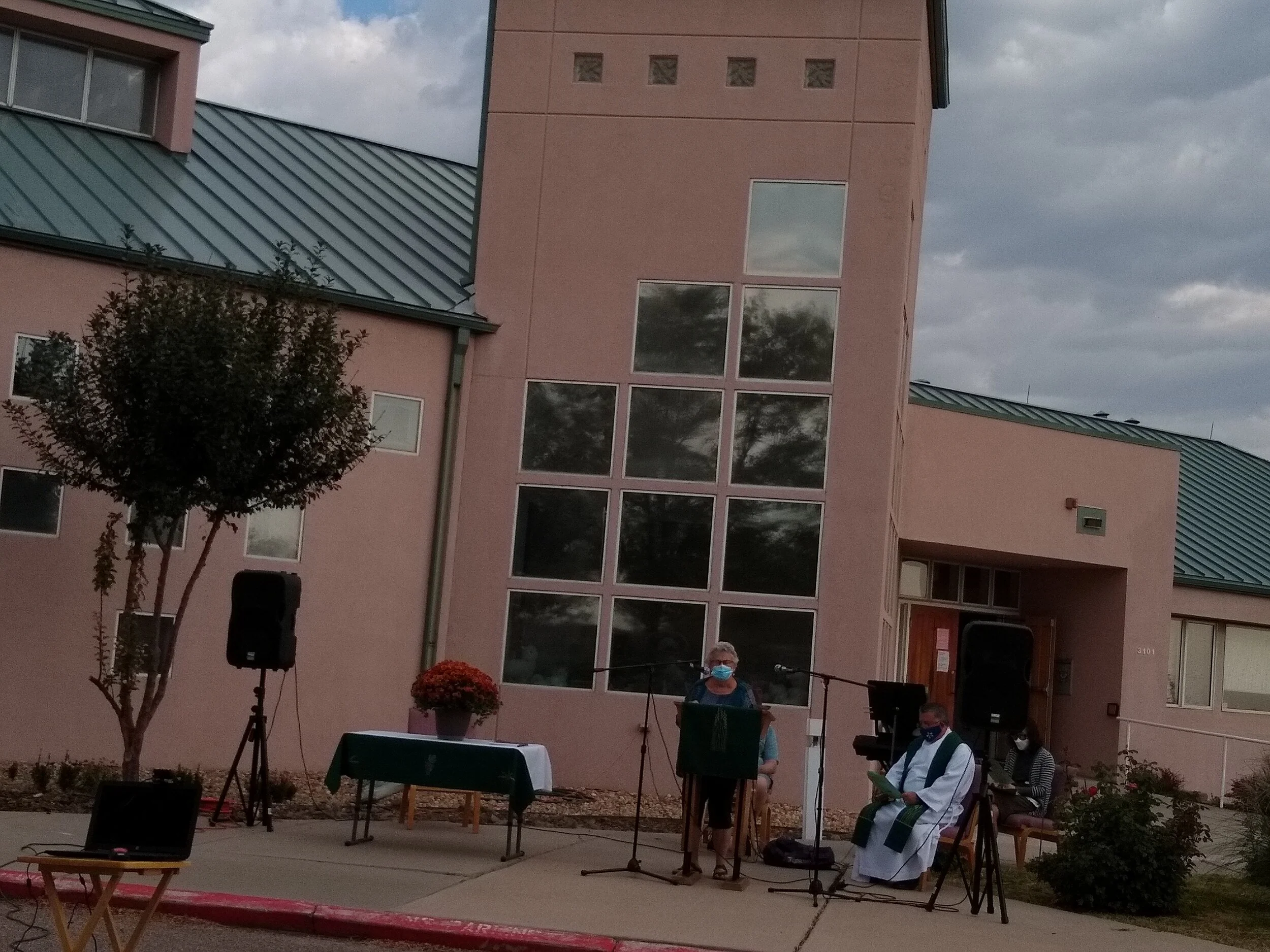 Second outdoor service