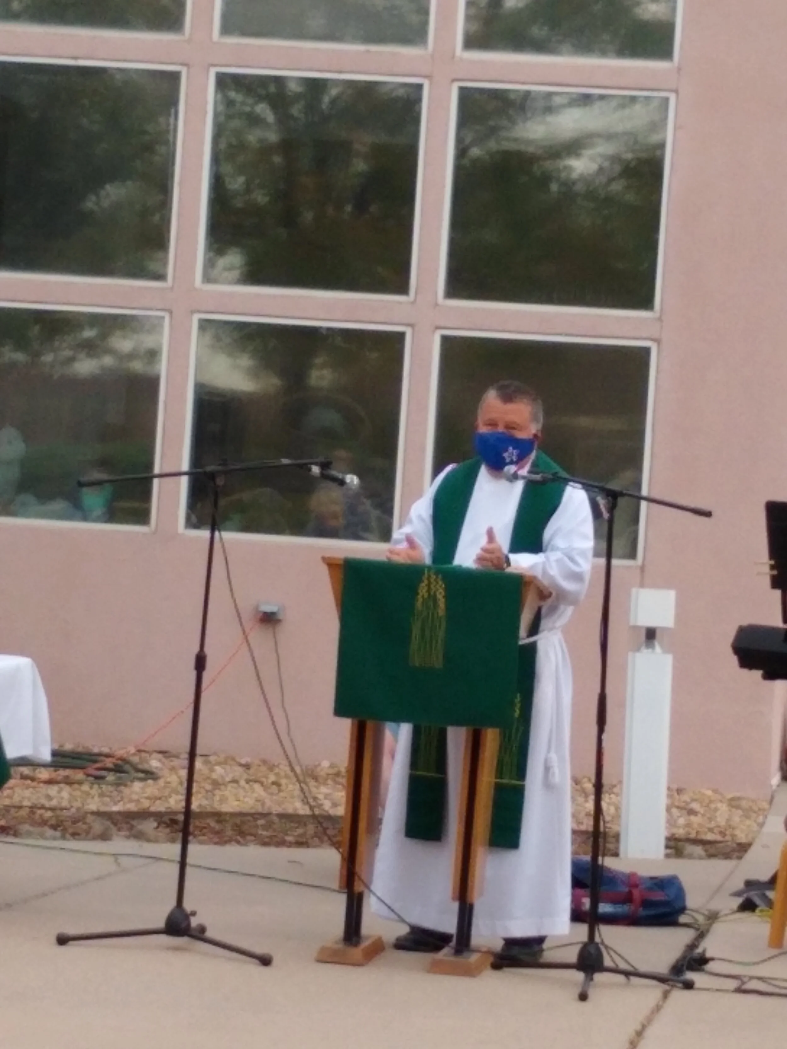 Second outdoor servce