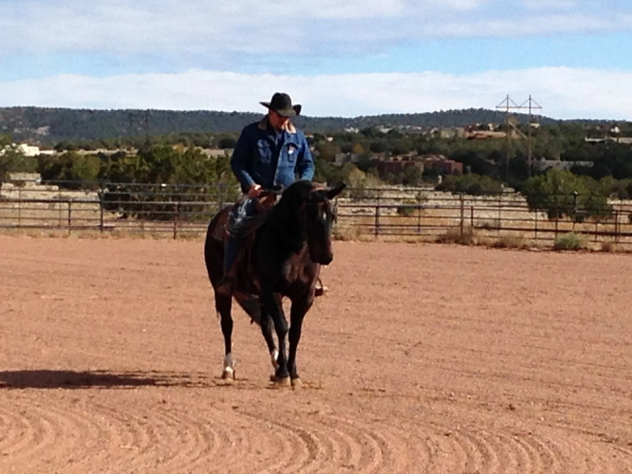 Article about Loal G. Tucker in the East Mountain Living: Spring/Summer 2018 Edition