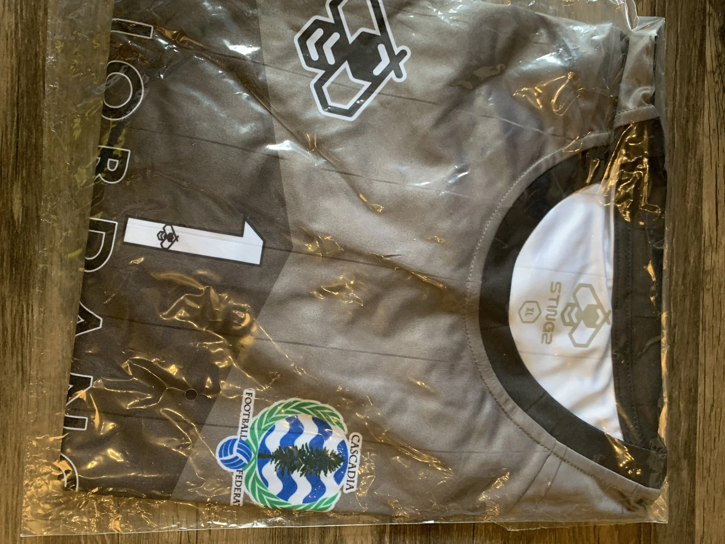 #1 2018 Keeper Top -Stingz World Football Cup Edition (1 XLarge)