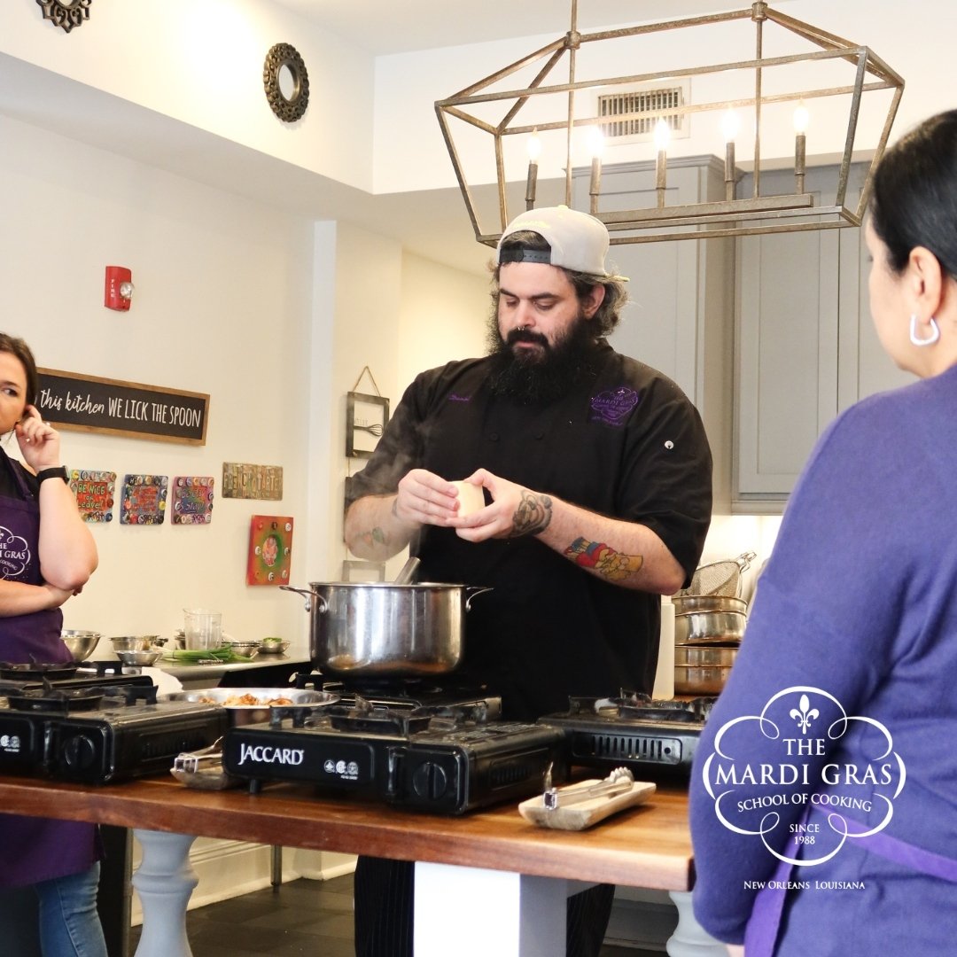 Discover the secrets of Cajun and Creole cooking with our expert chefs. Every lesson is a step closer to mastering the art of Louisiana cooking. 👨&zwj;🍳
#CajunCooking #CreoleDelights
