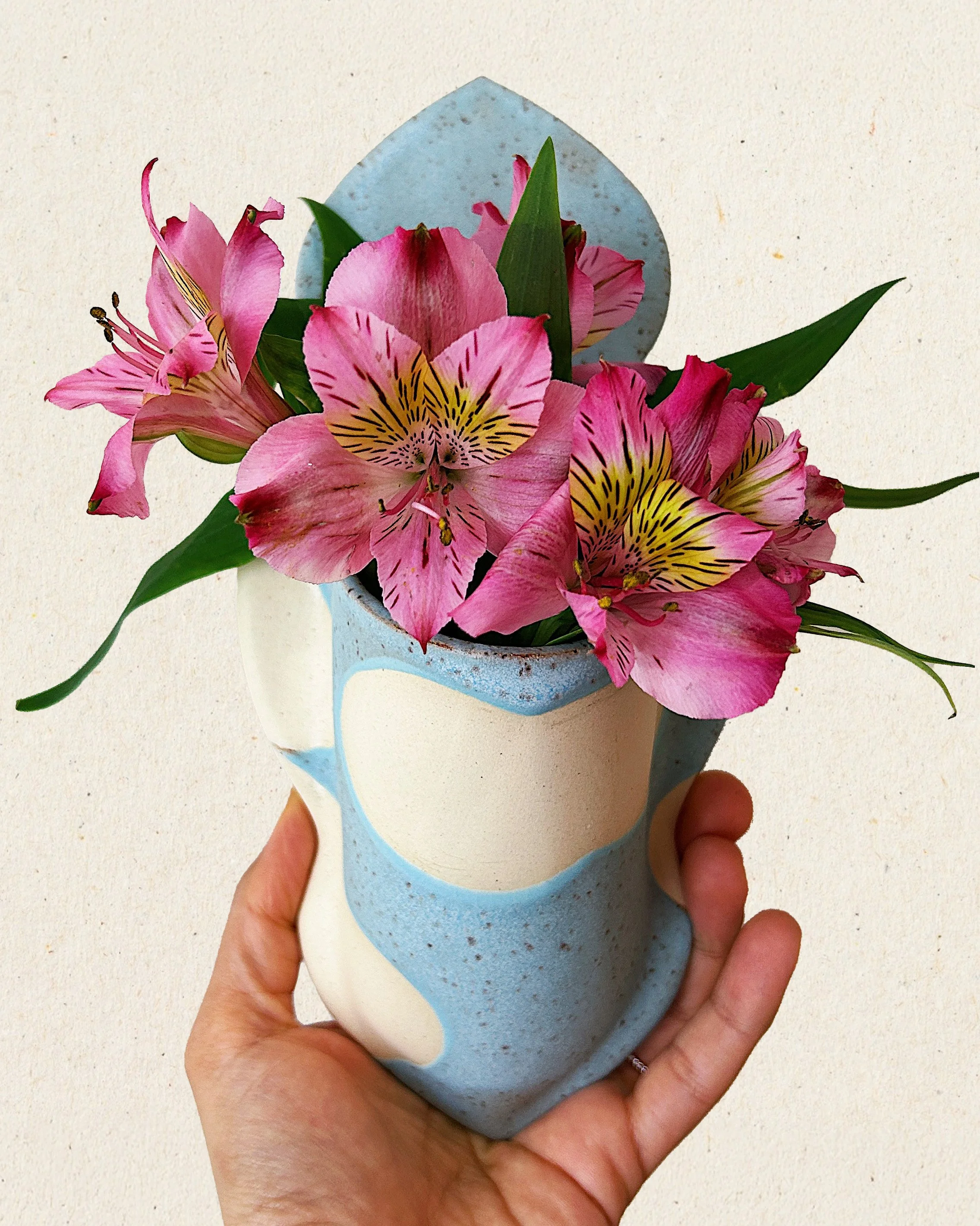 Gender Reveal Cake 01.jpg