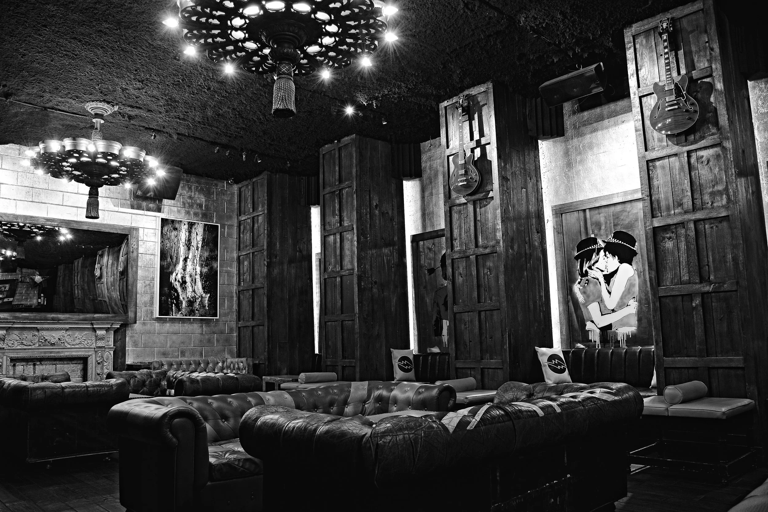 ELECTRIC ROOM TCK_0383 A 2.jpg