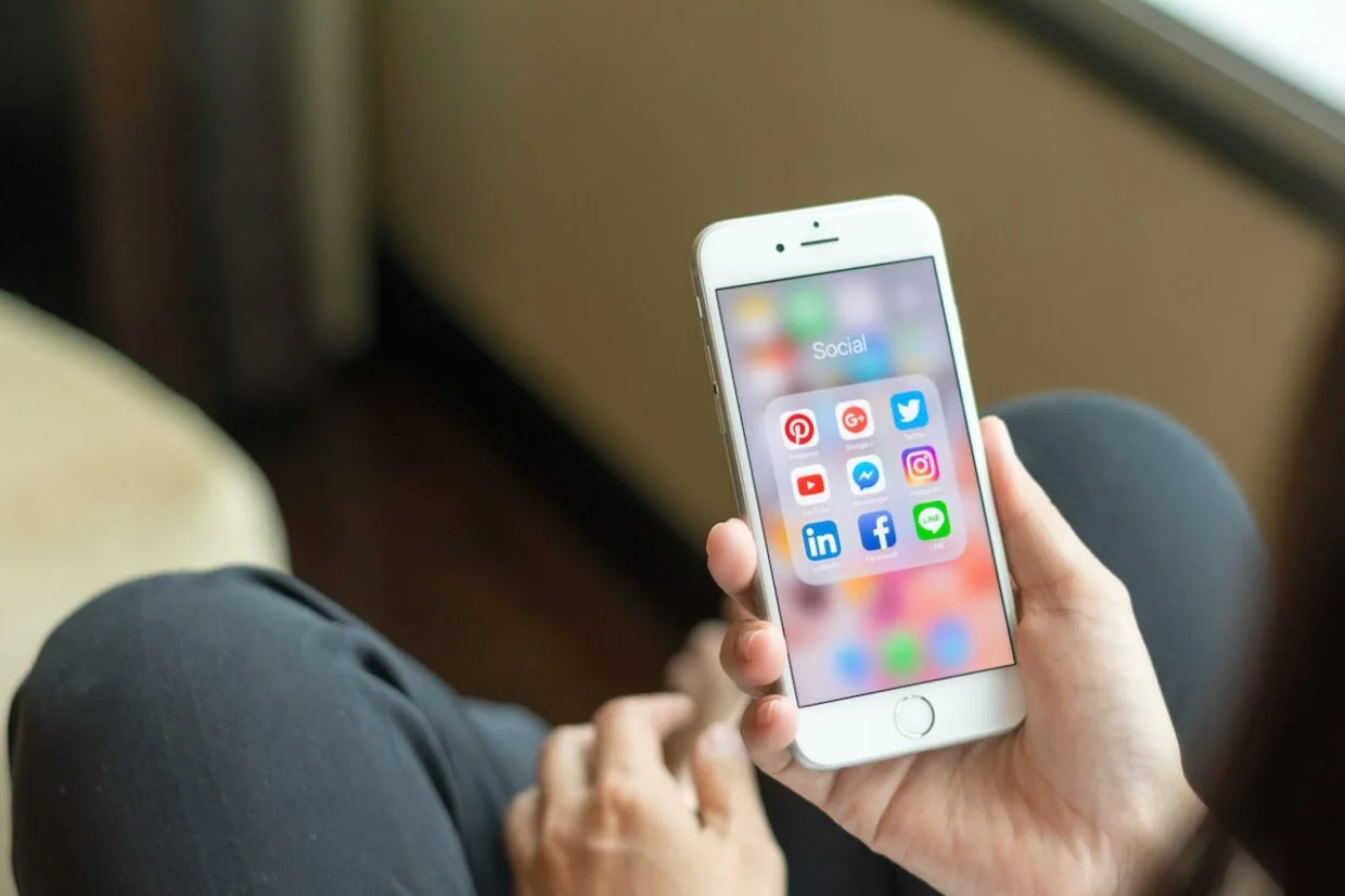 03-socialmedia.jpg
