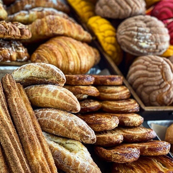 &iquest;Un cafecito, por favor? ☕️

While a small &ldquo;caf&eacute; con leche&rdquo; may suffice to start the day in many Latin American countries, that&rsquo;s not what you&rsquo;ll find at T&iacute;a Mar&iacute;a&rsquo;s Panader&iacute;a and Paste