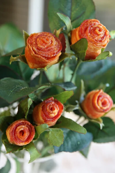 Recipe: "Candied" Bacon Roses for Valentine's Day