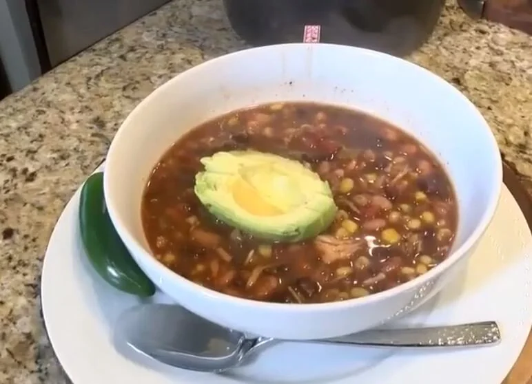 Recipe: “7 Can” Chicken Enchilada Soup