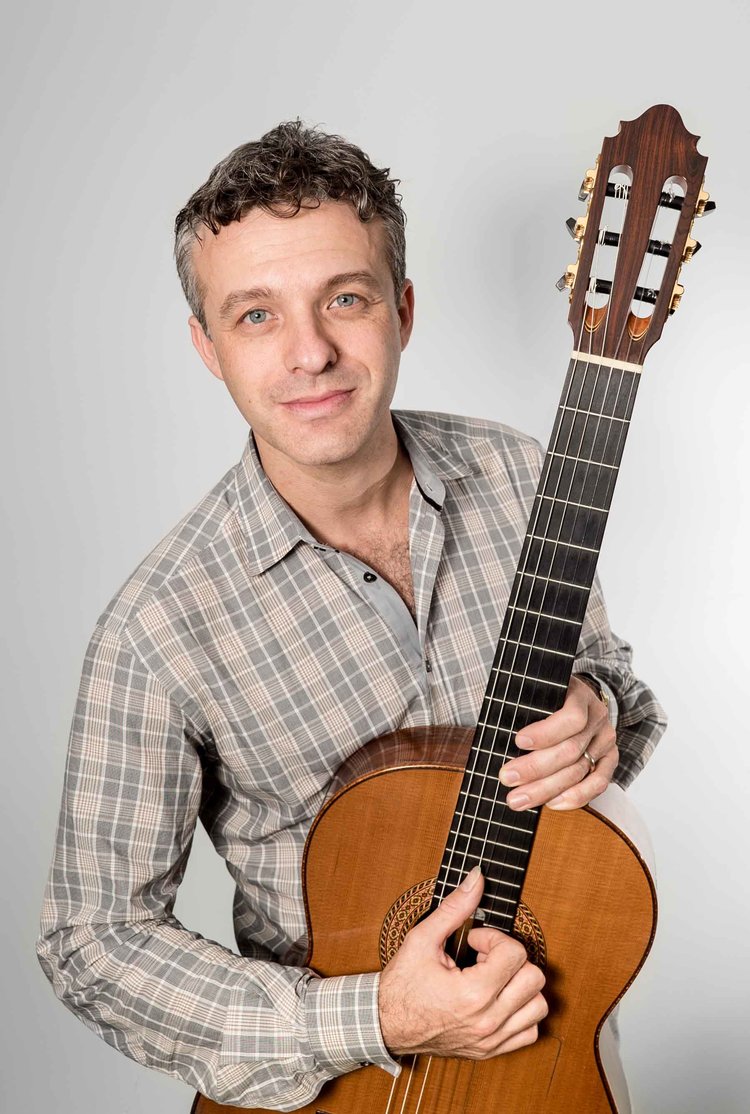 Rami Vamos, Guitar