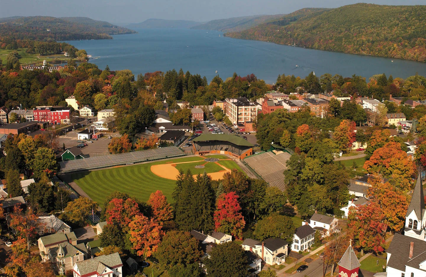 cooperstown-ny_otsego-lake_01.jpg
