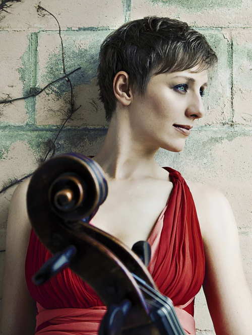 Alexis Pia Gerlach, cello