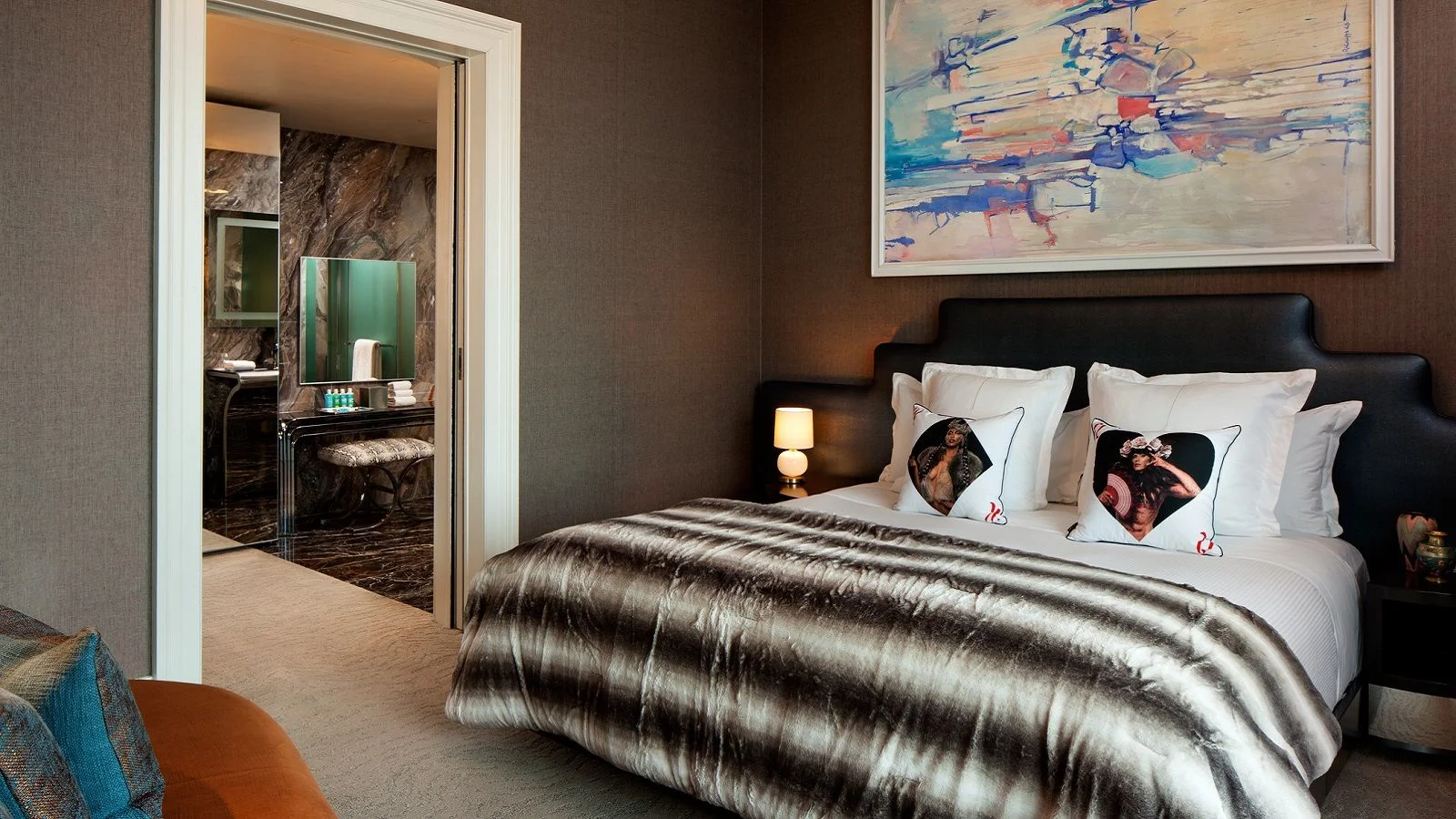 W Las Vegas who4429gr-207073-Wow-Suite-1-Guest-Room.jpg