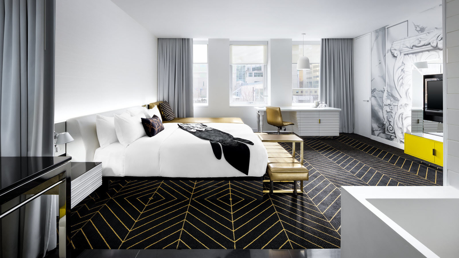 W Montreal who1471gr-165957-WOW-Room.jpg