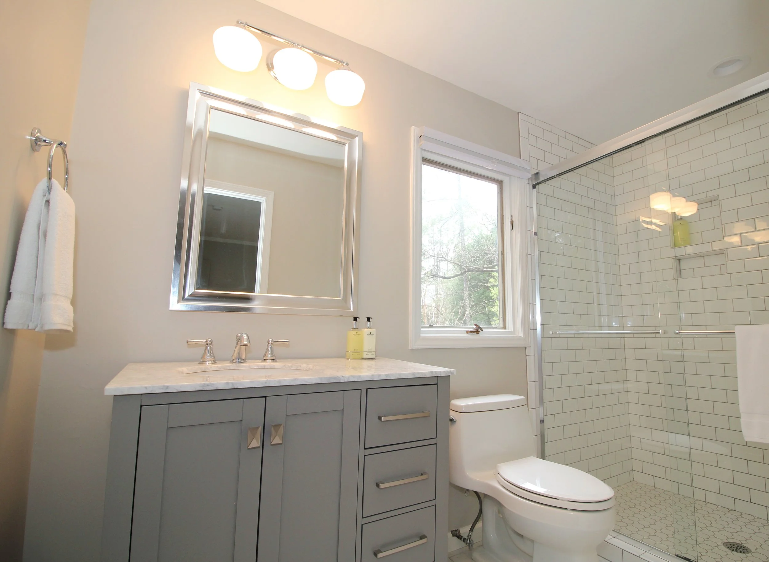 Master bath 03.jpg