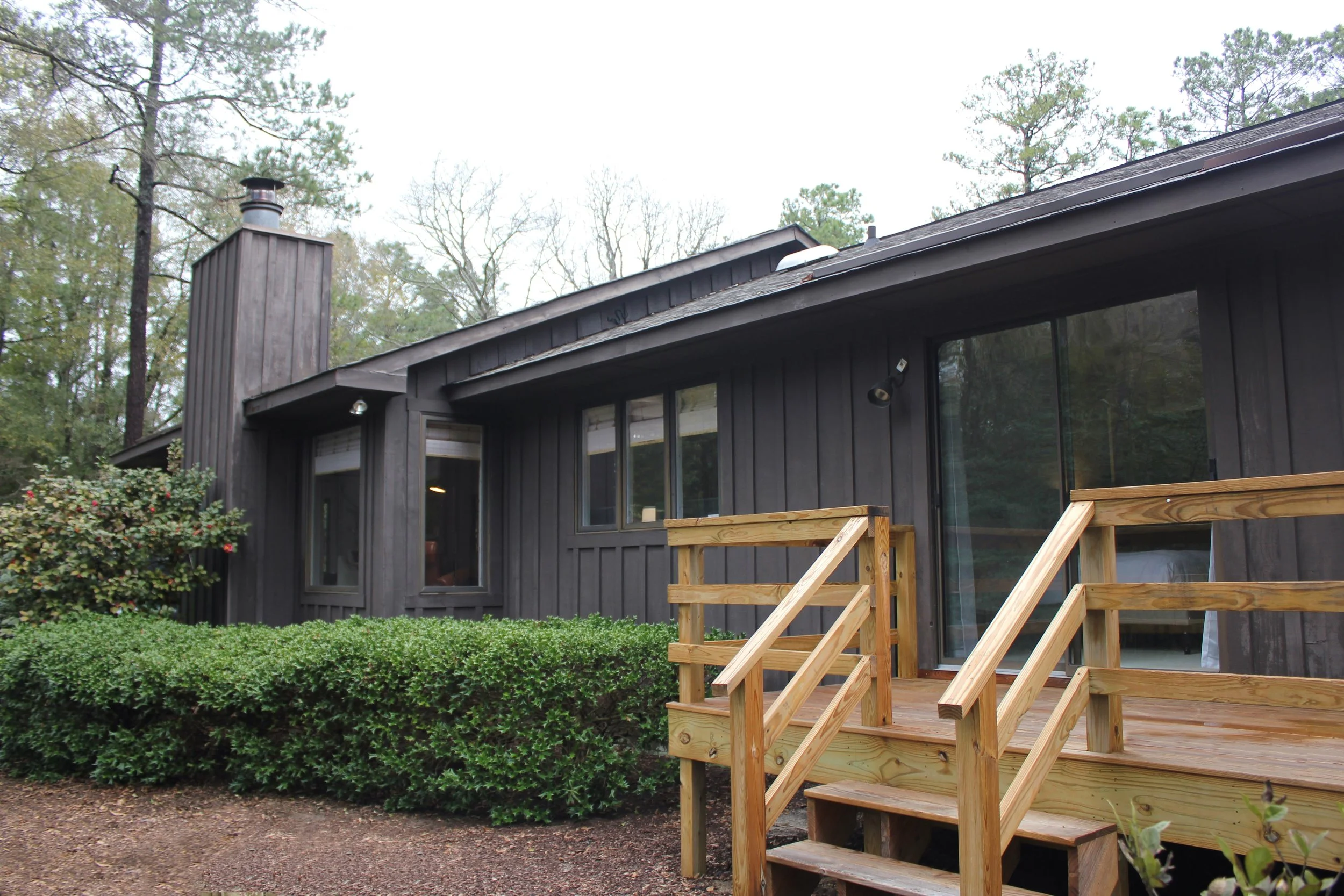 Rear exterior 03.jpg