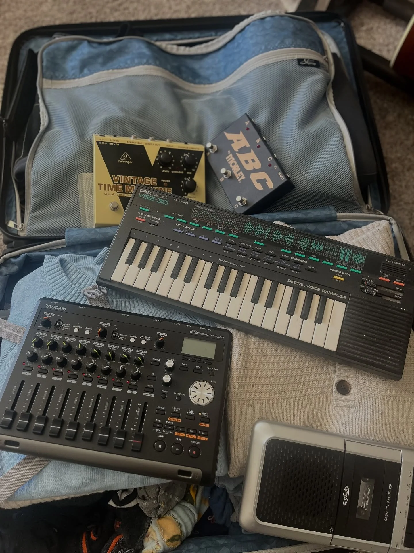 Pretty sure my suitcase is over 50 pounds&hellip;.
.
.
.
.
#travellight #traveltuesday #suitcasetravel #vintagesynth #vintagesynthesizer