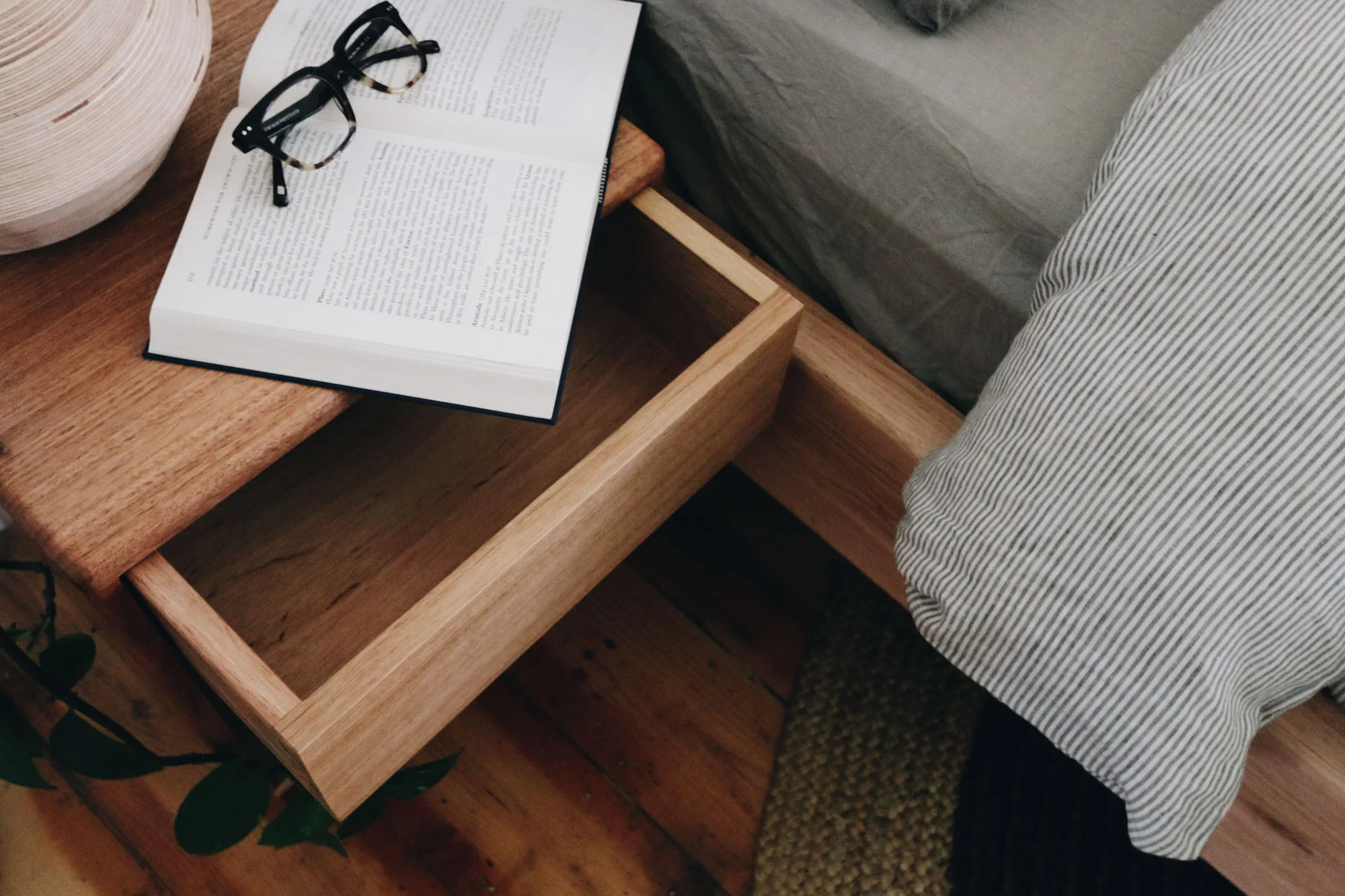 al-and-imo-handmade-simple-minimalist-low-timber-bed-frame-custom-australia-melbourne-19.jpg