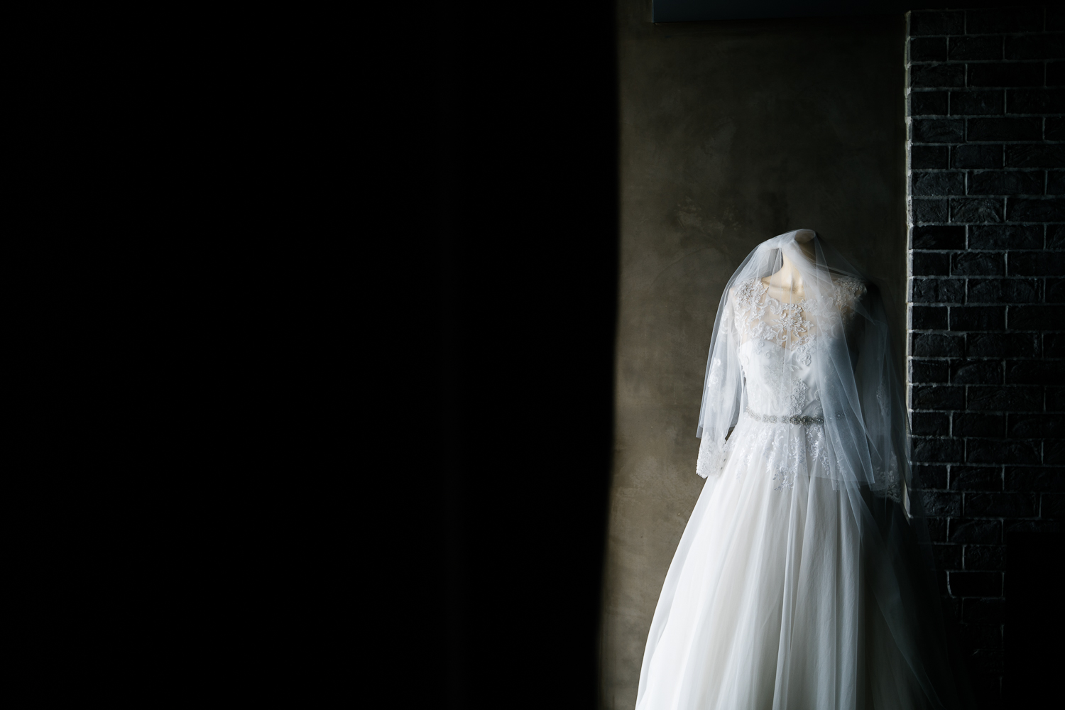 Bride prep photography Sebel Margate Beach