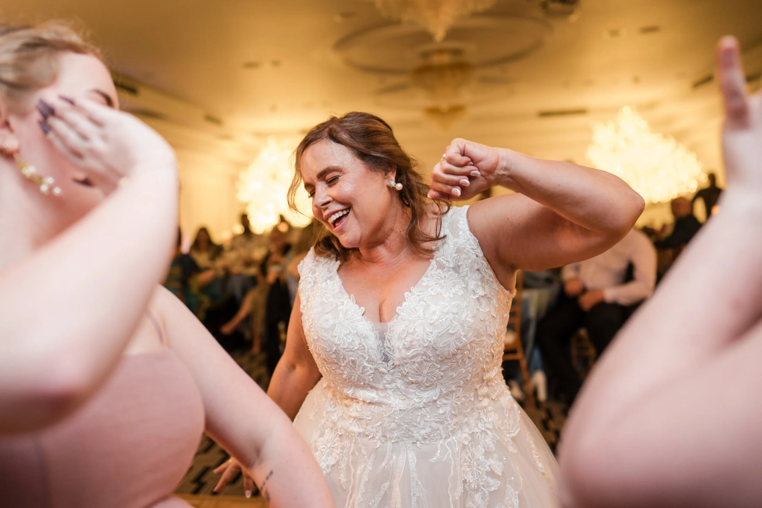 Wedding photography for best music to play at wedding reception