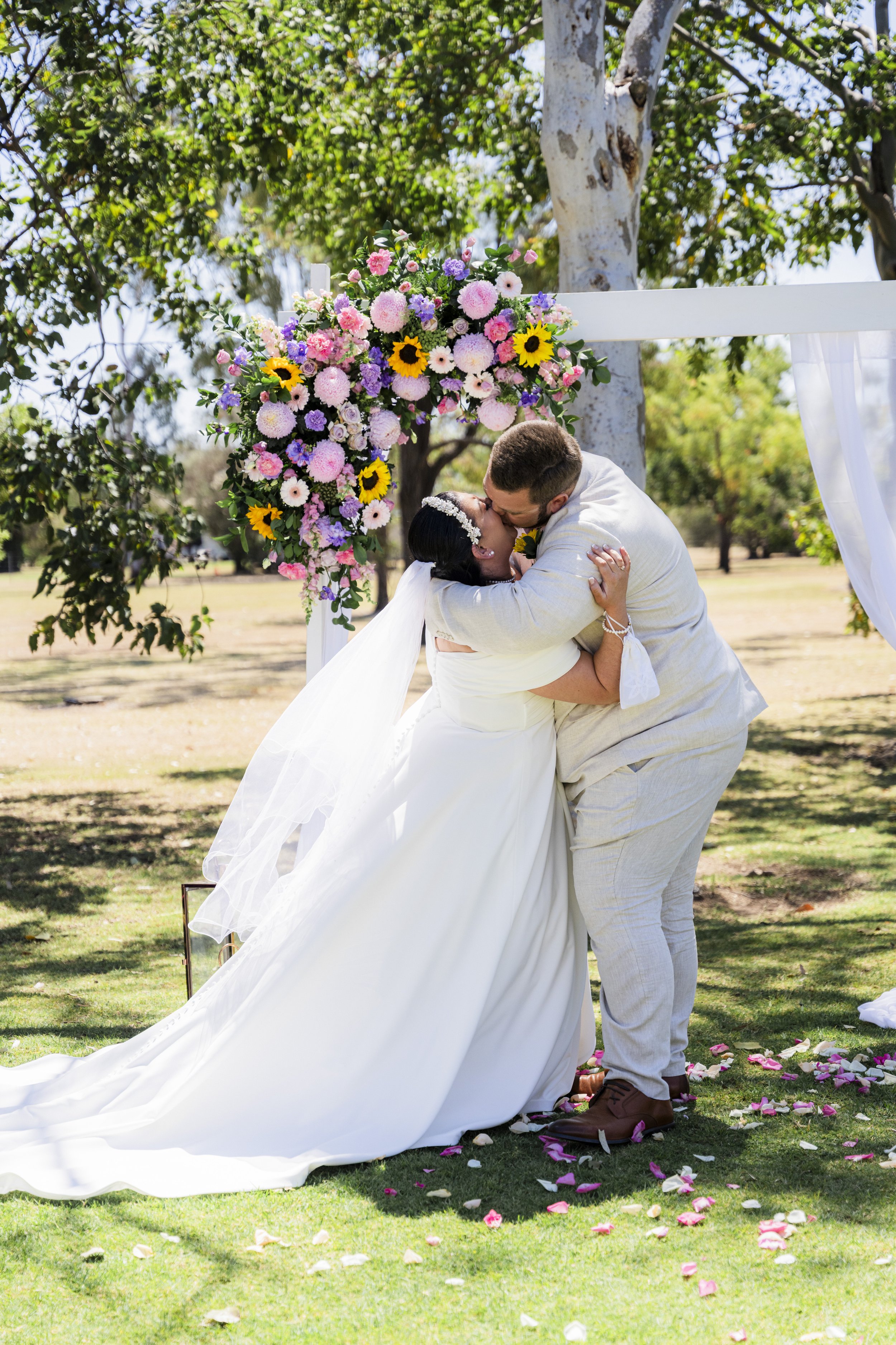 Stunning Mill Inn wedding in Millmerran for Brisbane photography