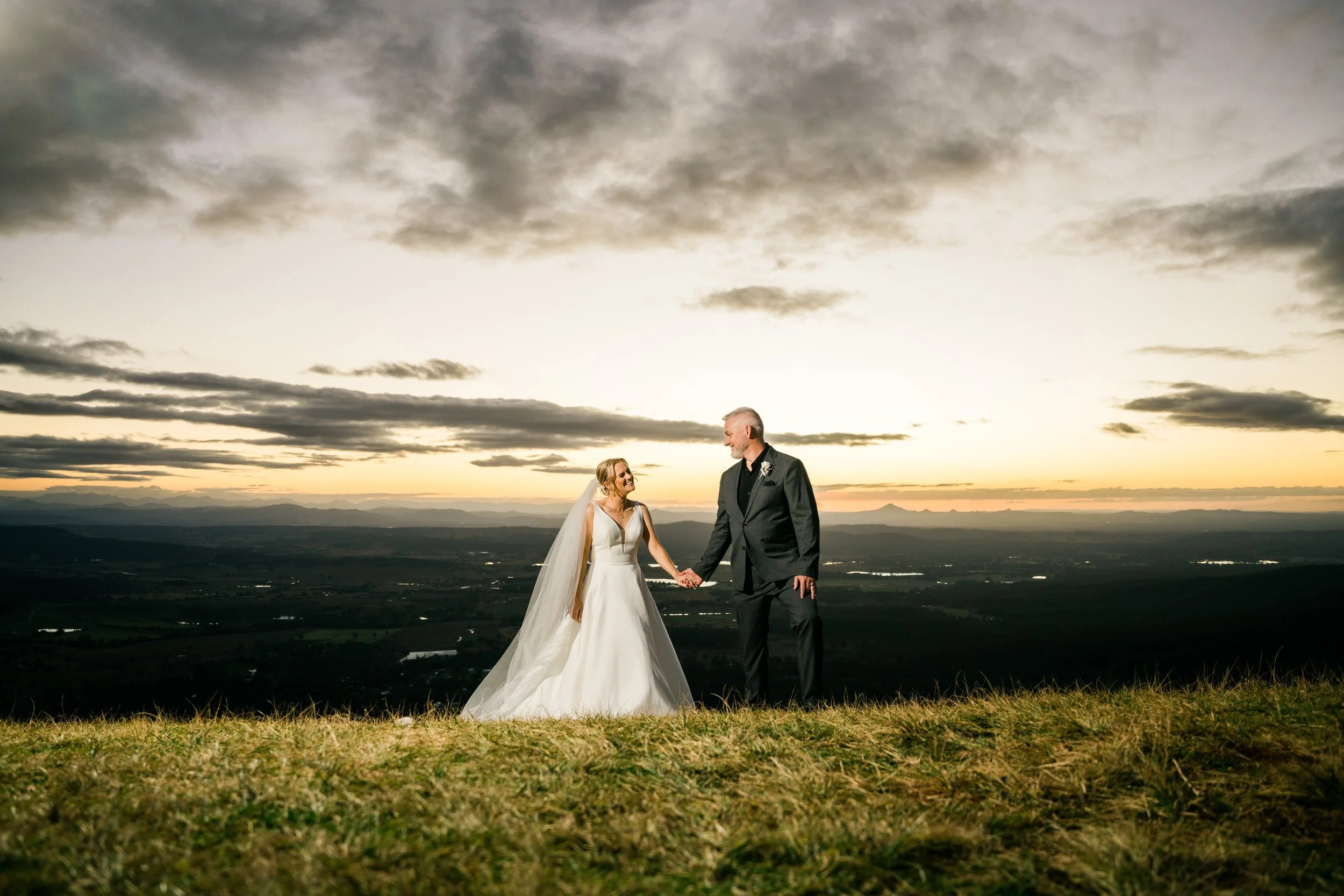 How to plan for golden hour photos for Brisbane wedding photography and videography