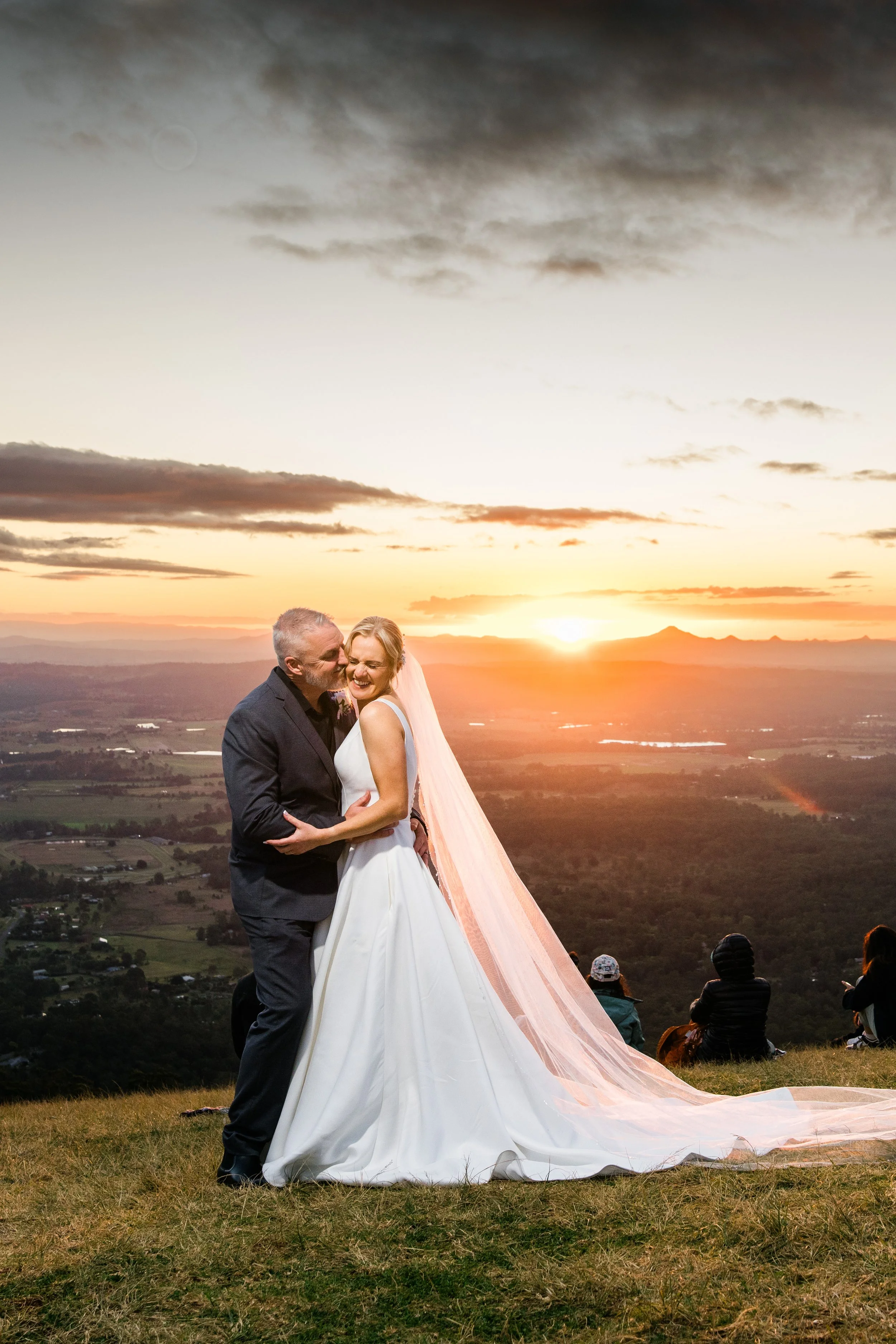 How to plan for golden hour photos for Brisbane wedding photography and videography