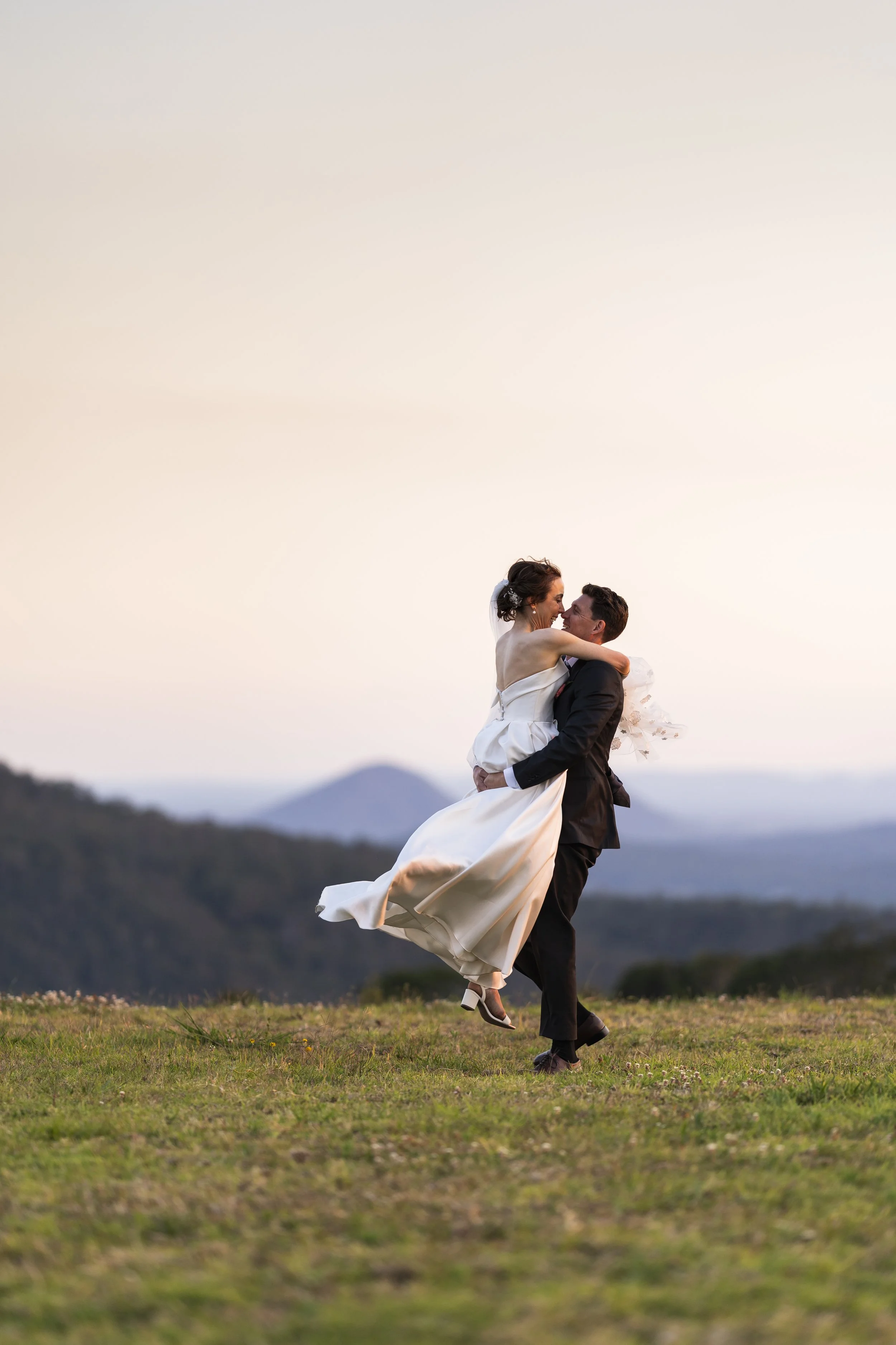 Countryside Weddings at Tiffany's Maleny for Brisbane Wedding Photography and Videography