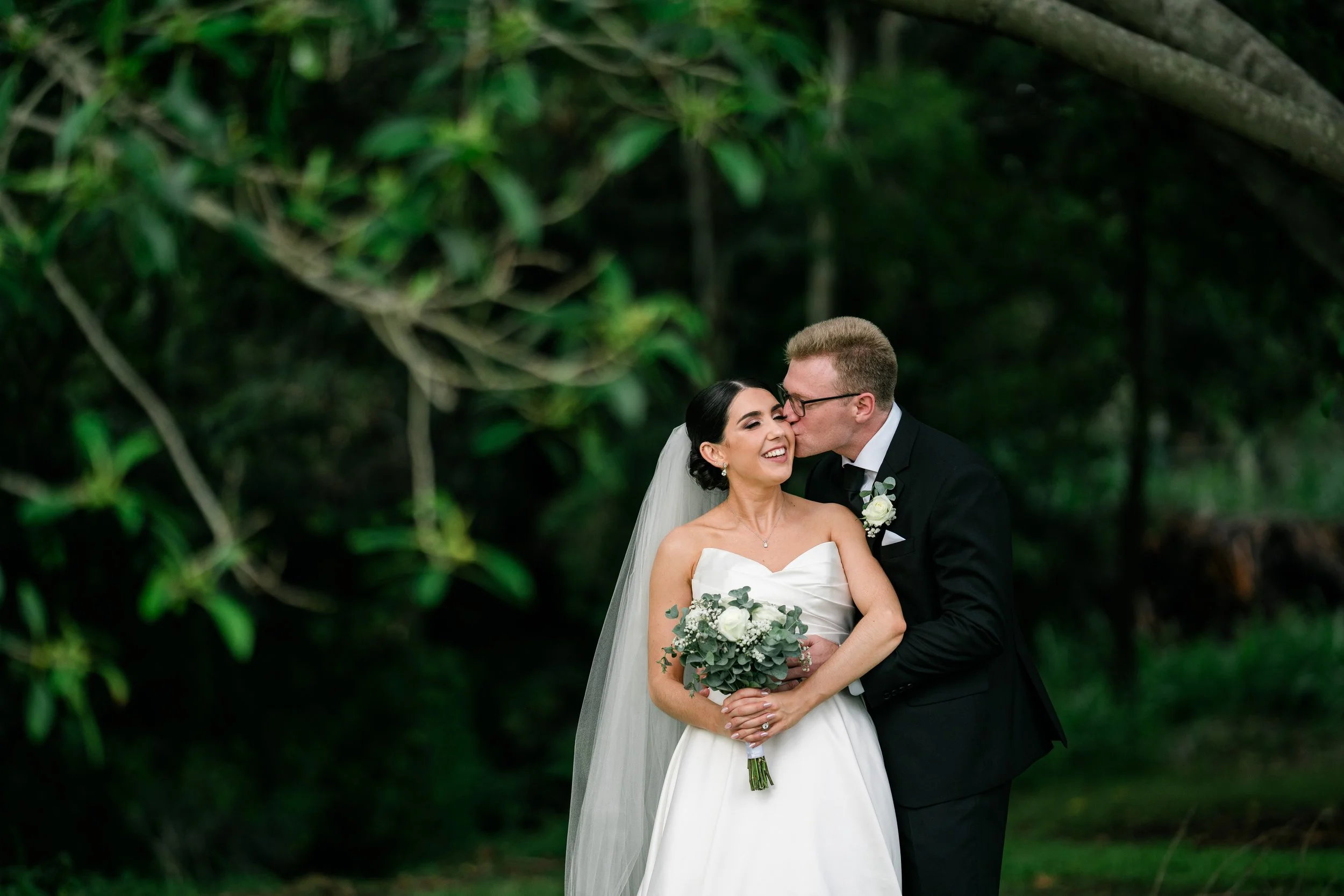 Simple Ways to Feel Relaxed during your Wedding Portraits for Brisbane Wedding Photographer and Videographer