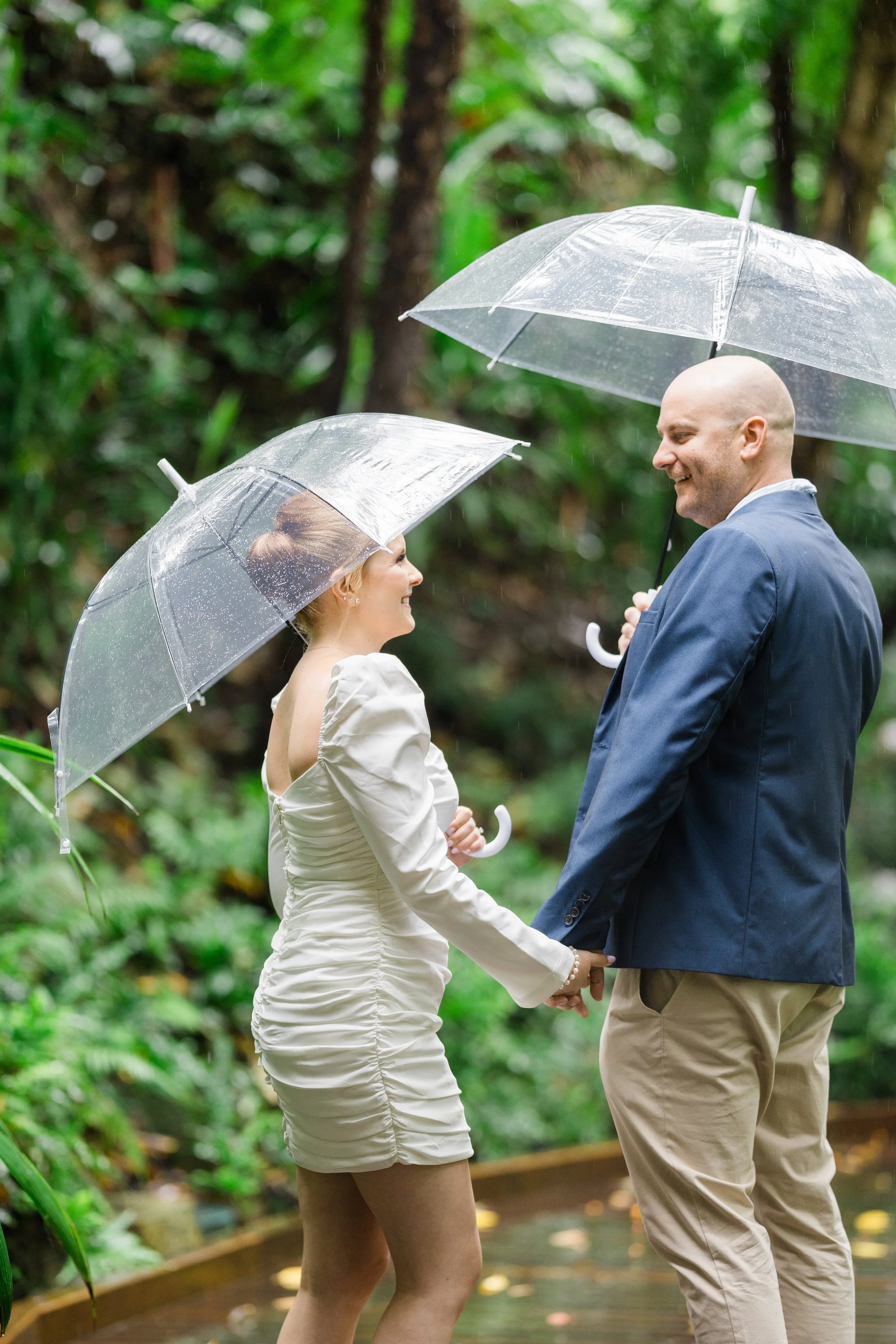 Wet weather rainy wedding Brisbane photography