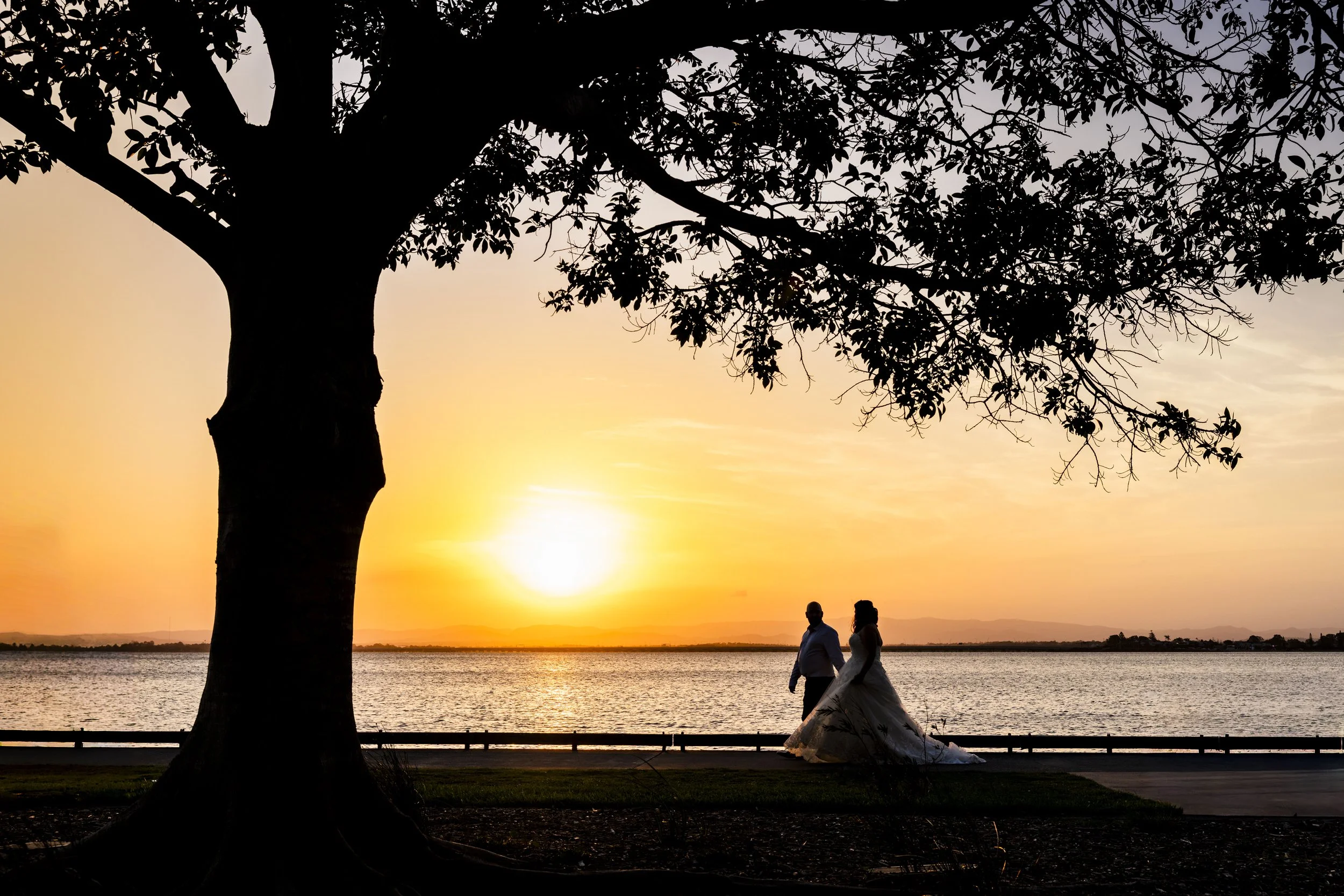 How to plan for golden hour photos for Brisbane wedding photography and videography