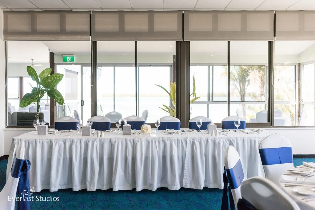 Caloundra power boat club wedding (17).jpg