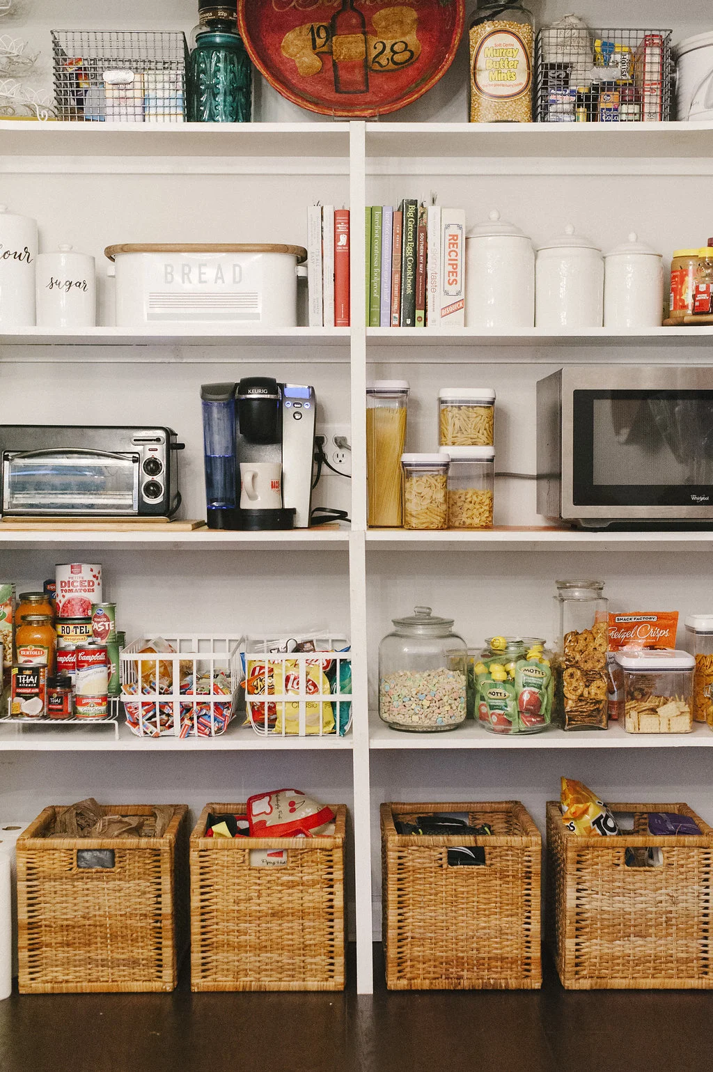 House-of-Von-Professional-Organizer-Pantry-Shelving.jpg