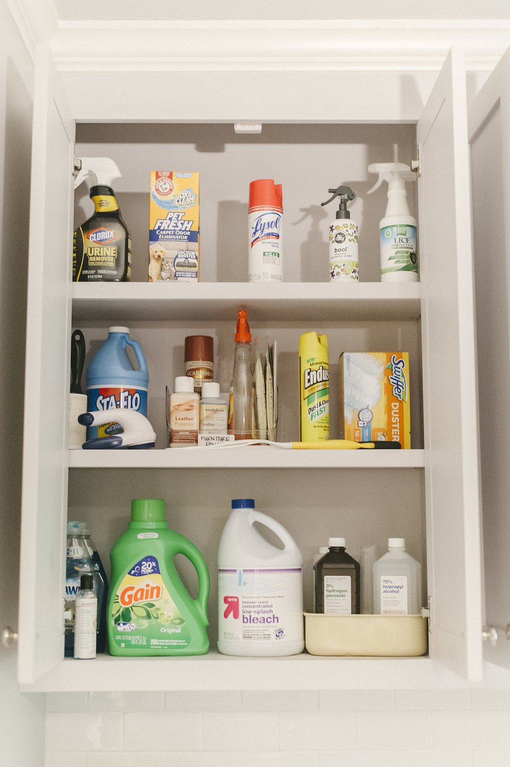 houseofvon-organizing- laundry room - simple supplies.jpg