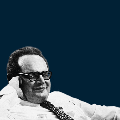 tumblr_o8xf33PvBs1s141c3o1_r1_500.gif