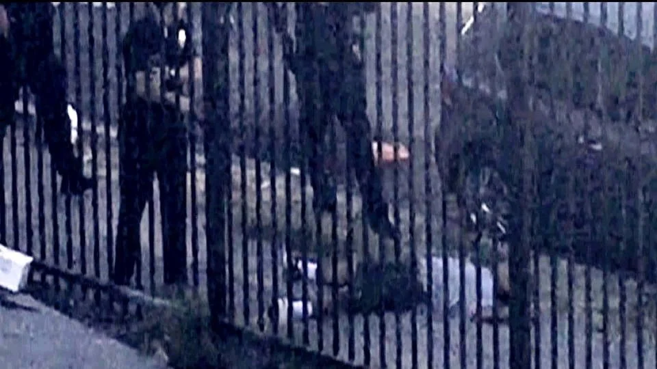jesse+romero+lapd+gate+.jpg