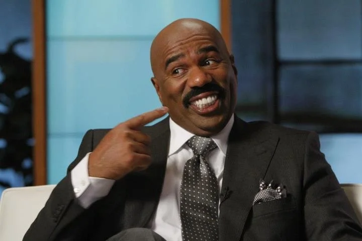 steve harvey snigger.jpg