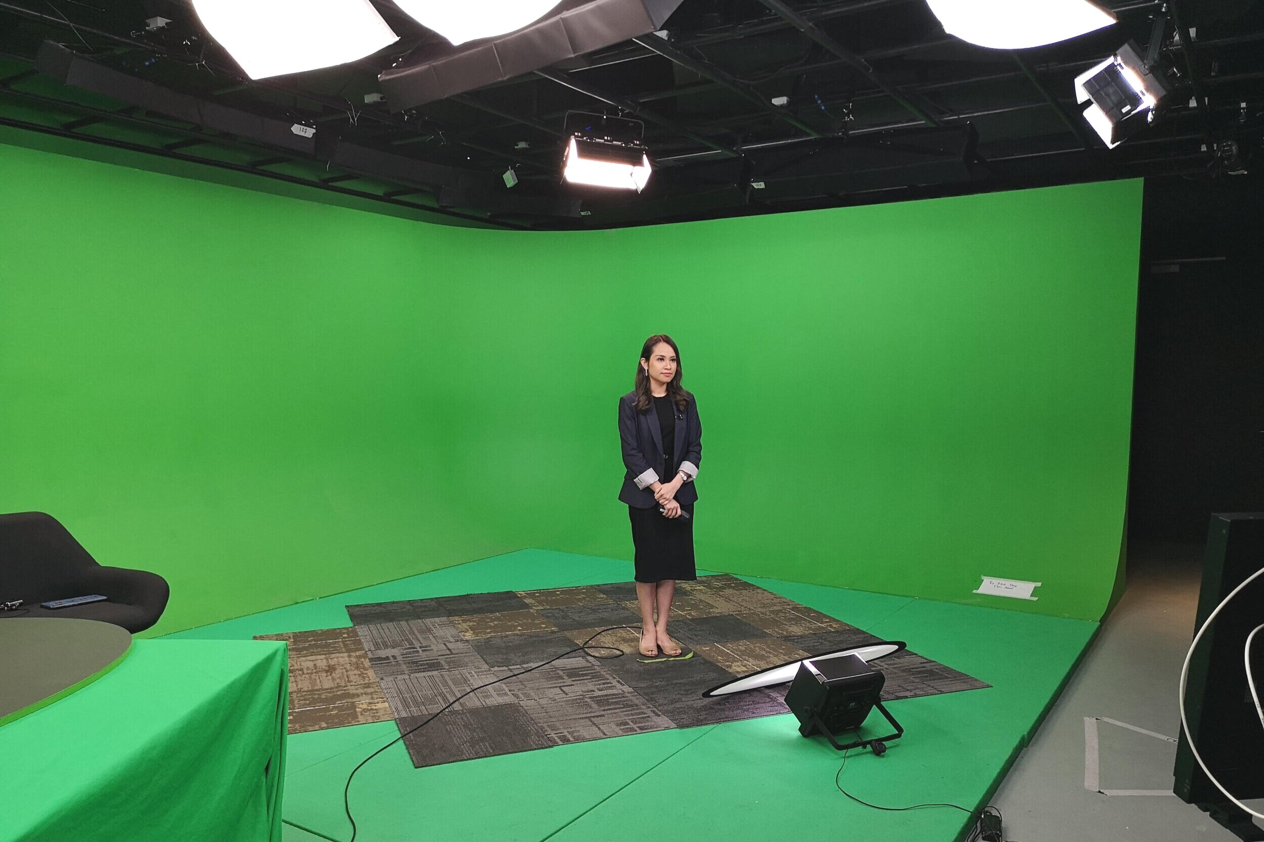 VIRTUAL CHROMAKEY GREEN SCREEN STUDIOS