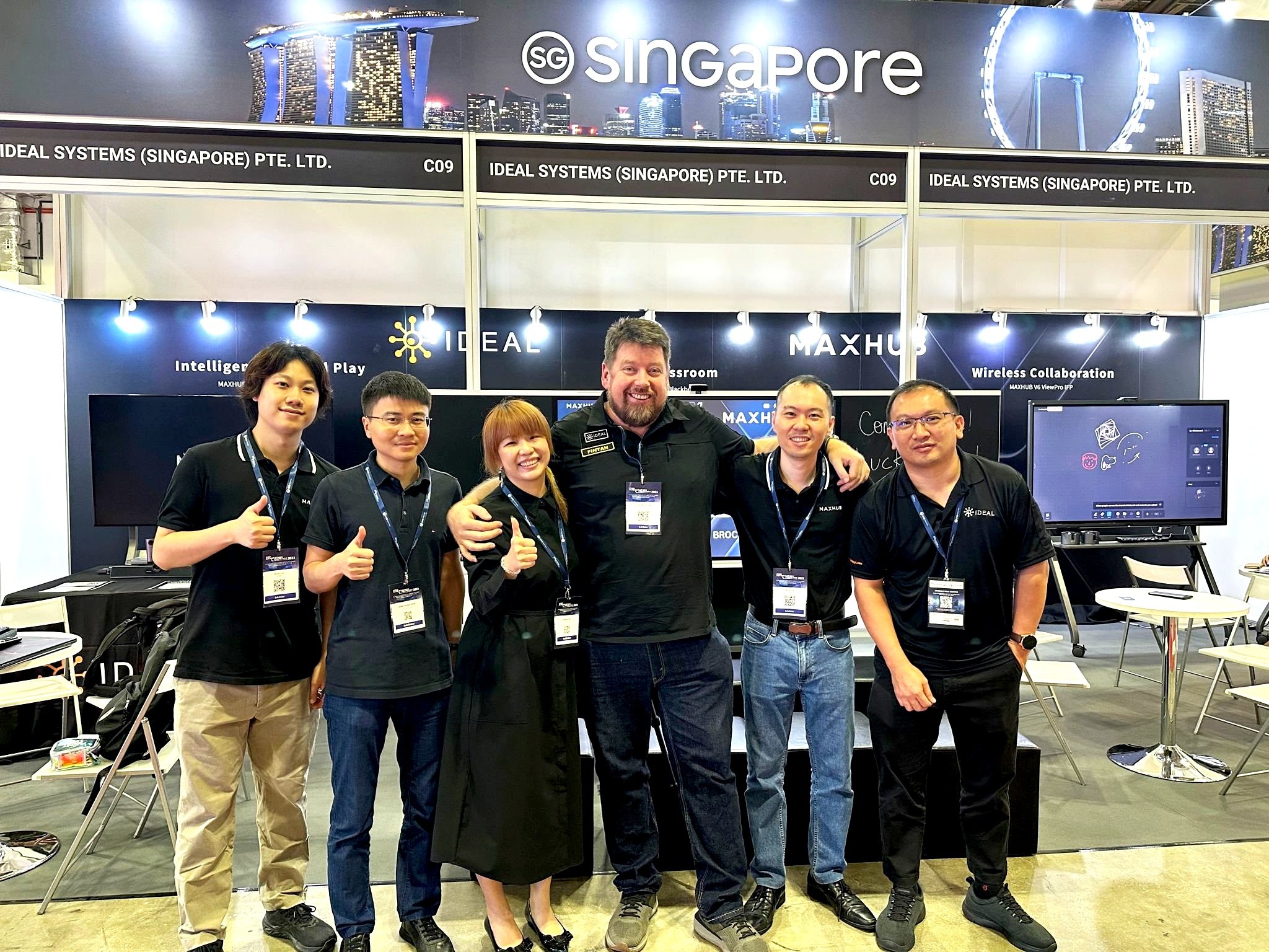 Ideal &amp; Maxhub Team in Singapore